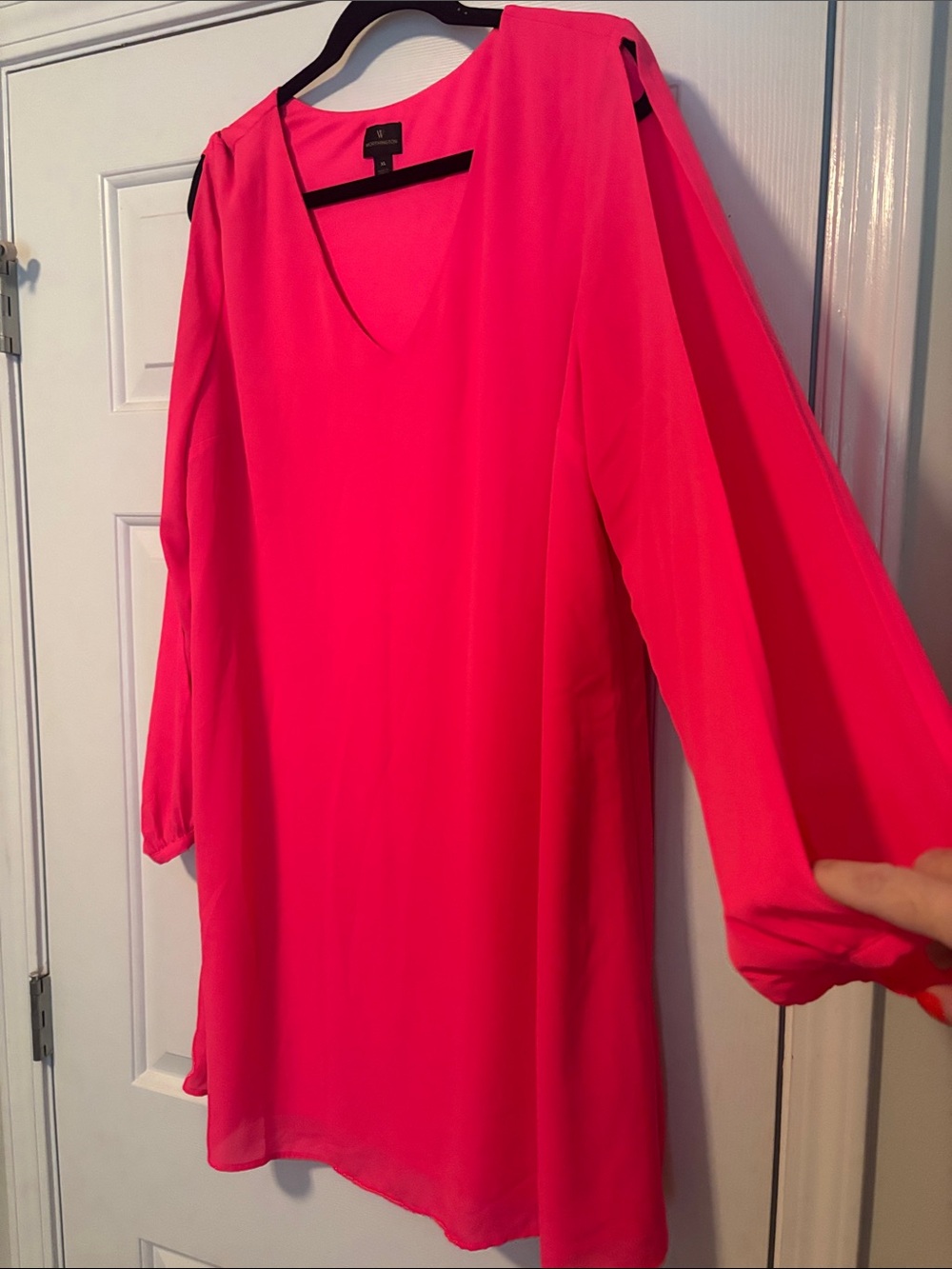 Worthington Hot Pink V-Neck Dress. Opened sleeves.